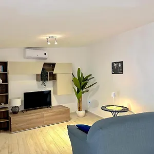 https://appartamento-moderno.in-sardinia.net